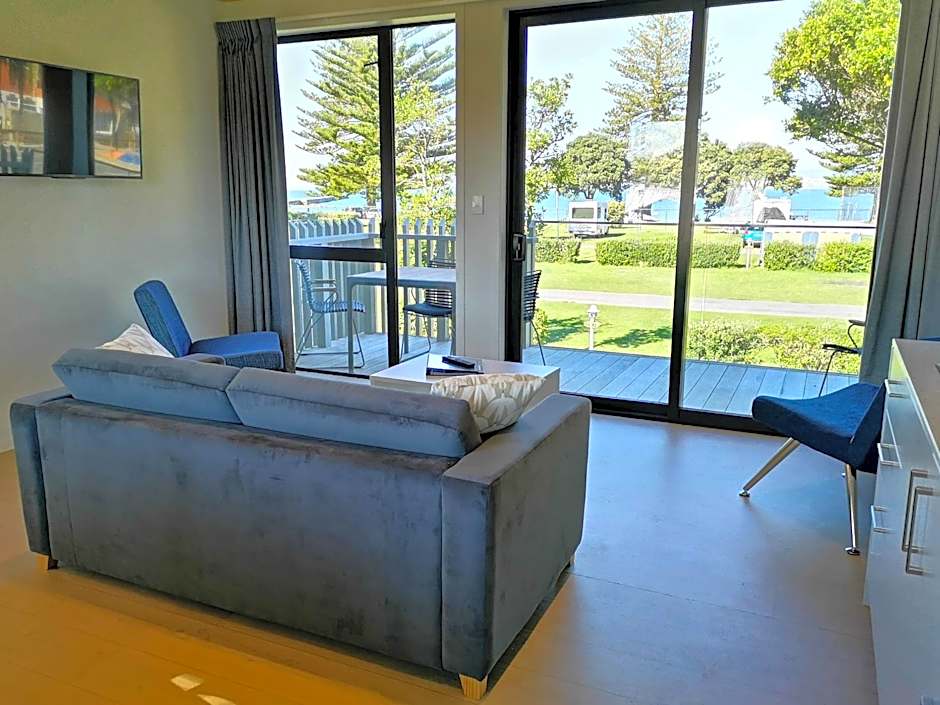 Waikanae Beach Ocean View Apartments