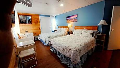 Queen Room with Two Queen Beds