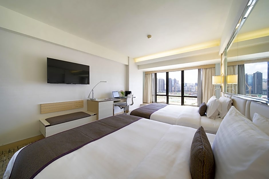 Regal Oriental Hotel