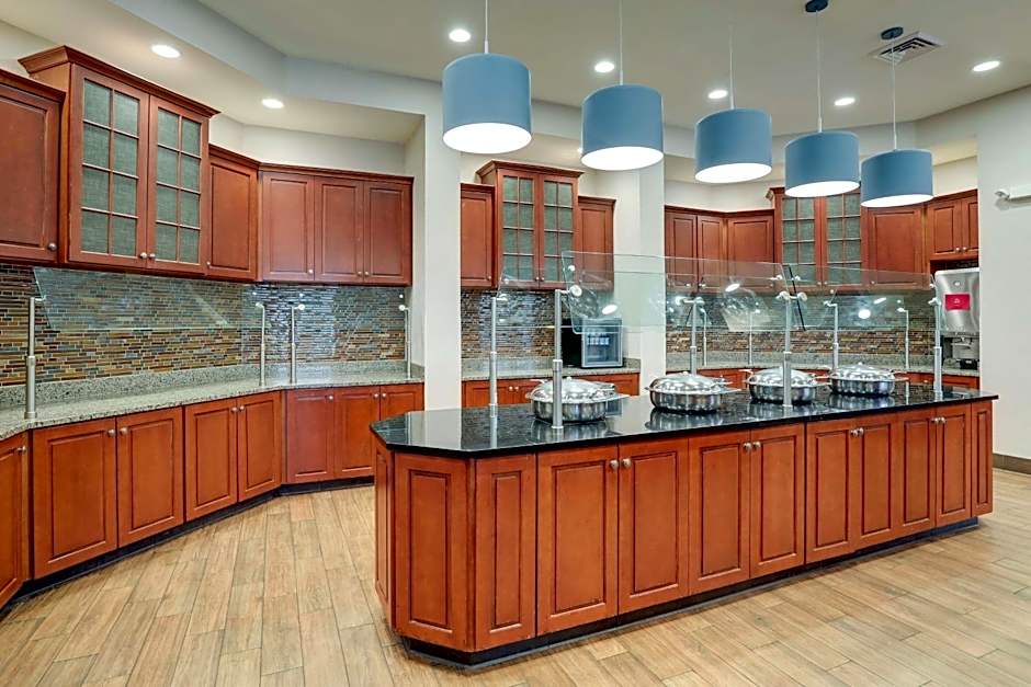 DRURY INN & SUITES MT VERNON