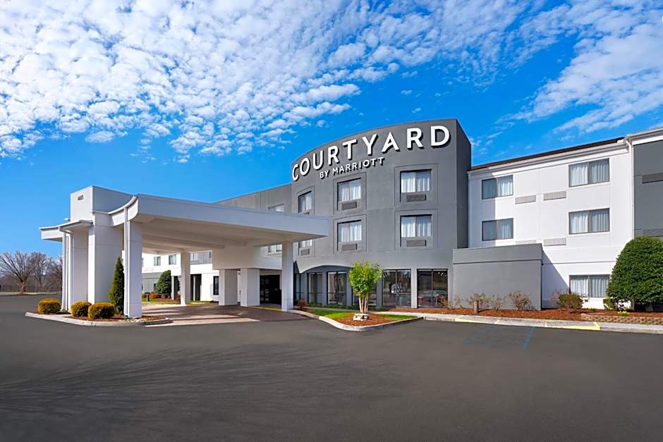 Courtyard by Marriott Johnson City