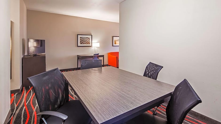 Best Western Plus Tech Medical Center Inn
