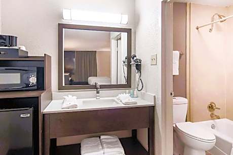 King Bed Non-Smoking