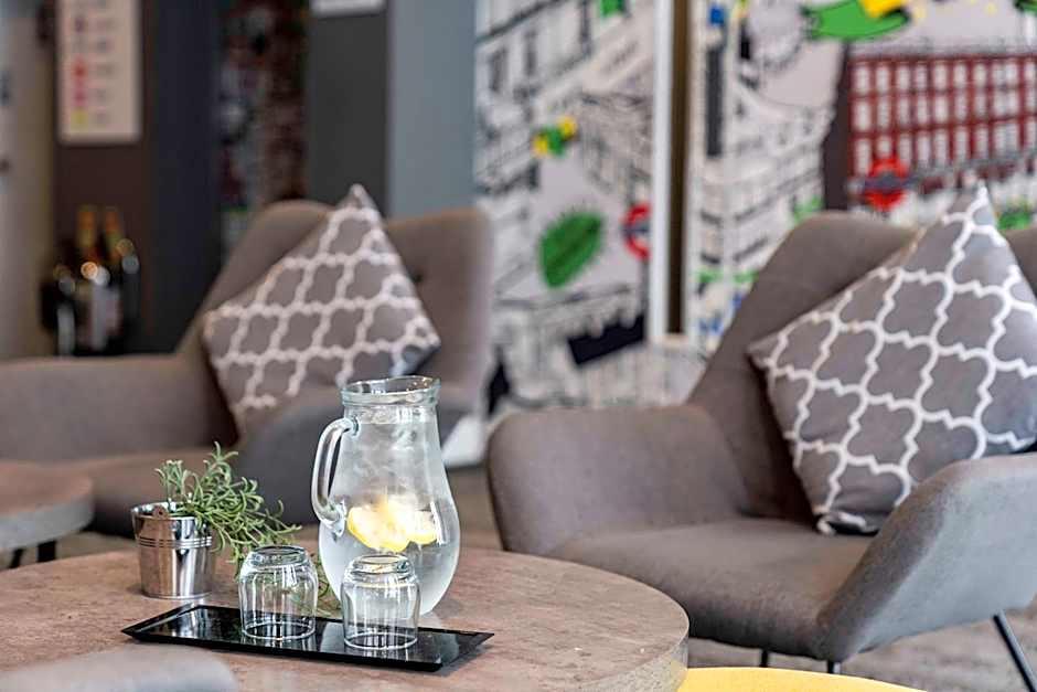 Heeton Concept Hotel - Kensington London