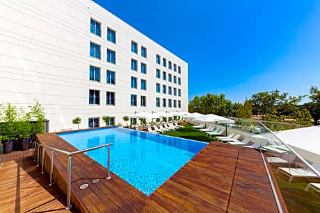 Lux Fatima Park - Hotel, Suites & Residence
