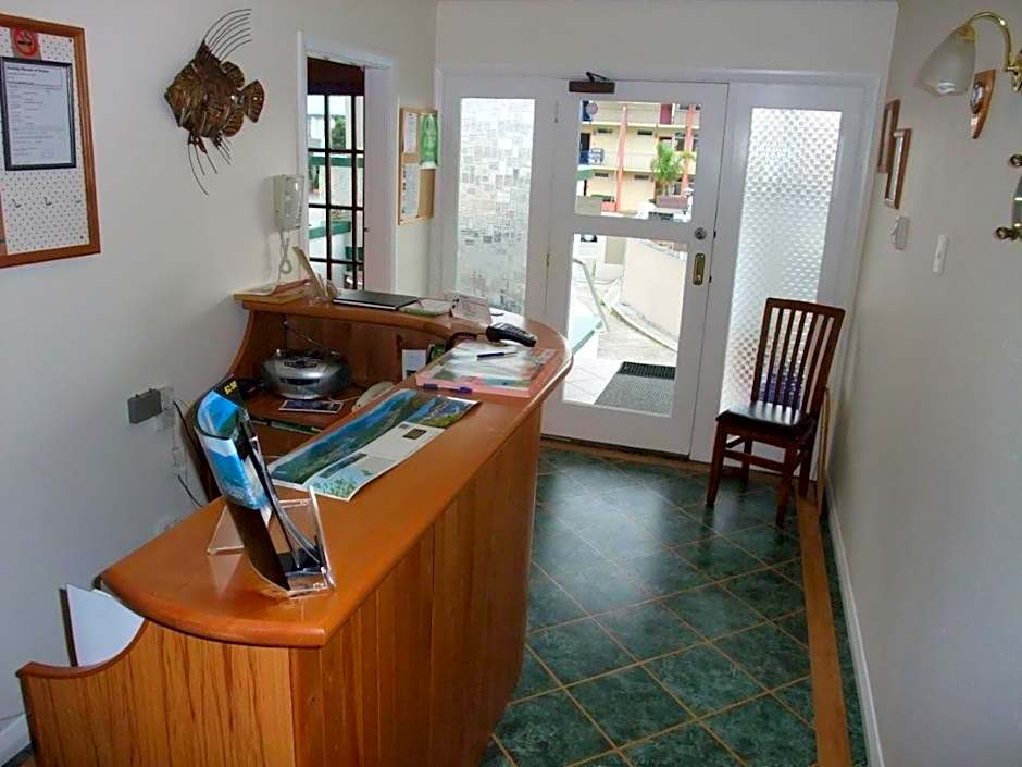 Picton House B&B and Motel