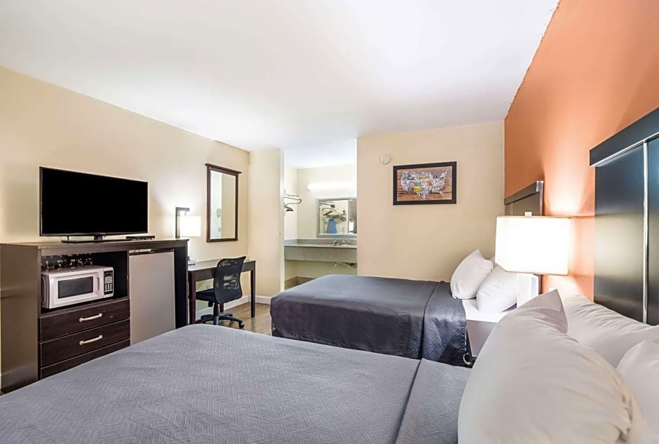 Econo Lodge Santee