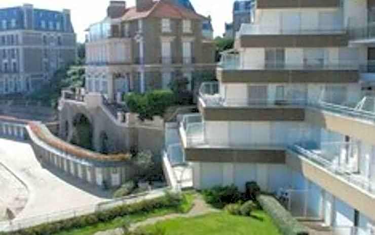 Le Crystal Dinard Plage