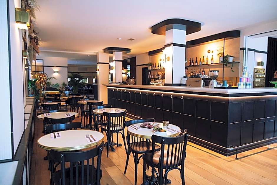 Latroupe Hotel Jardin Secret