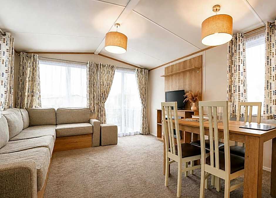 Waters Edge Leisure Park