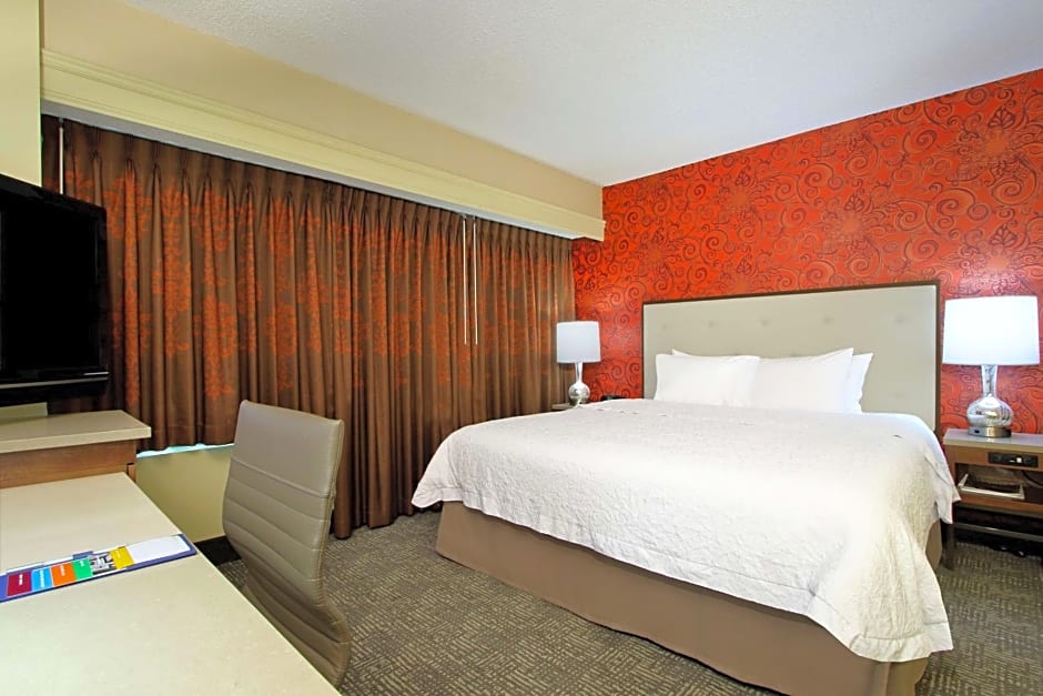 Hampton Inn By Hilton & Suites Columbus-Downtown