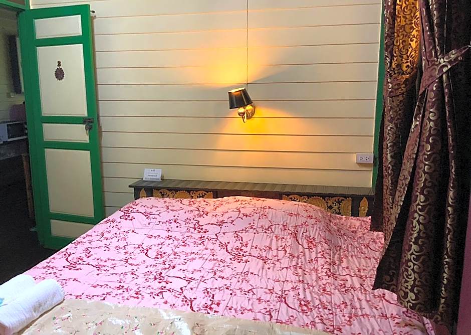 Baan Tepa Boutique House