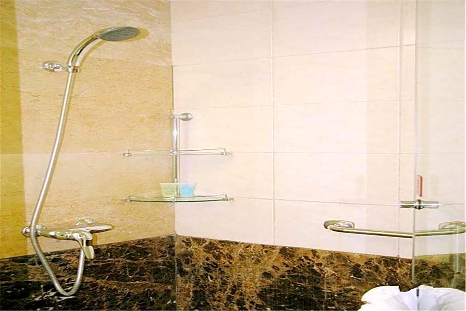 Dalian Asia Pacific Service Apartment (Former Somerset Harbour Court Dalian)