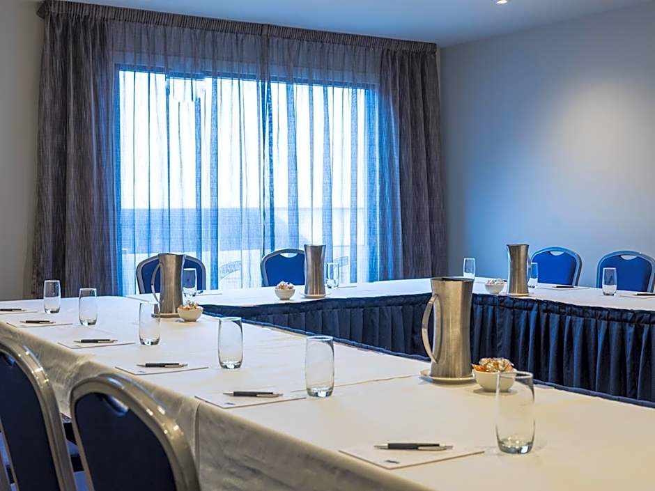 The Old Woolstore Apartment Hotel