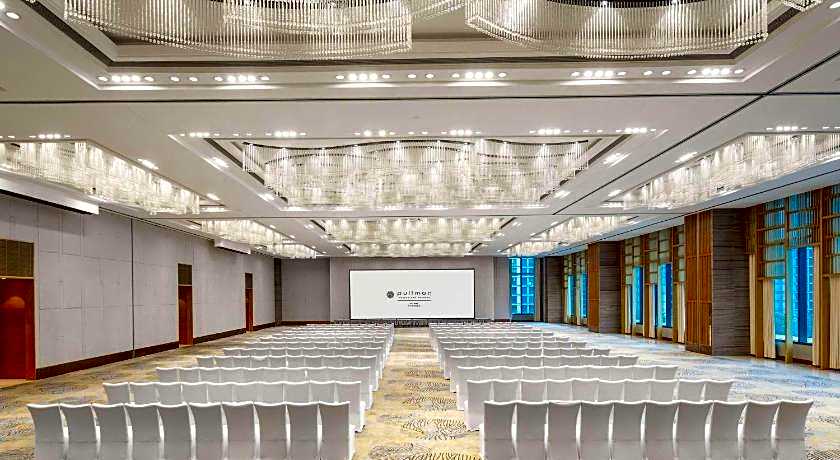 Pullman Haining
