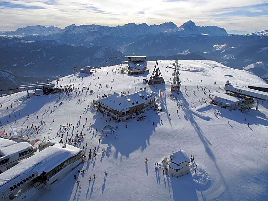 Hotel Post - OlangCard included