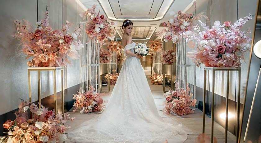 Sheraton Hong Kong Hotel And Towers