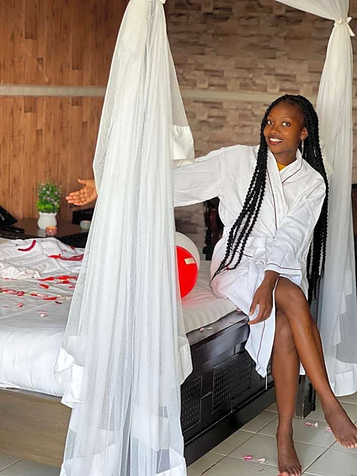 Nokras Riverine Hotel & Spa