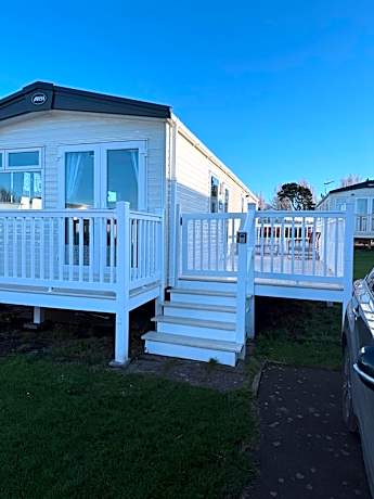 Coastal Caravan Seton Sands