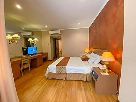 Junior Suite - Non-Smoking