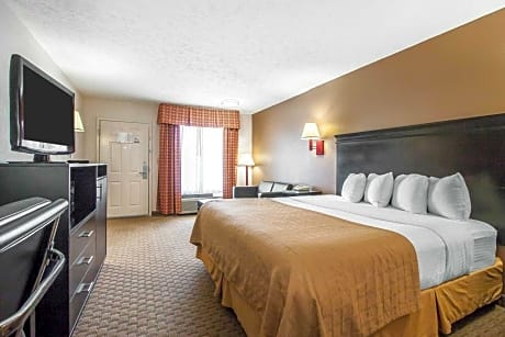 1 Queen Bed - No Smoking
