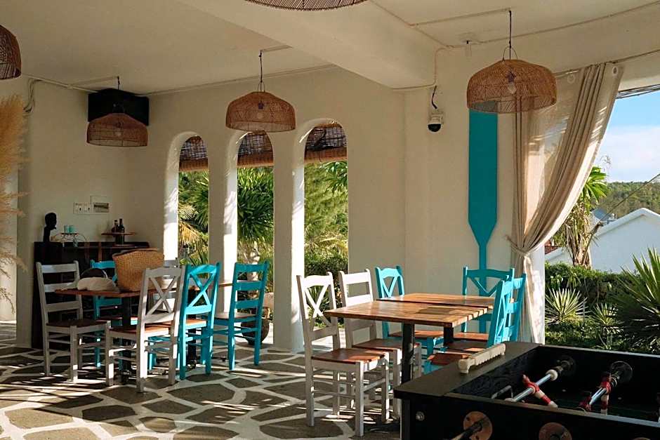 CAT’ village retreat