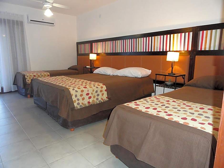Photo 1 of 2 of Quadruple Room