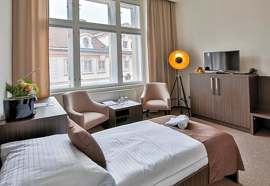 Apartments Embassy by LH