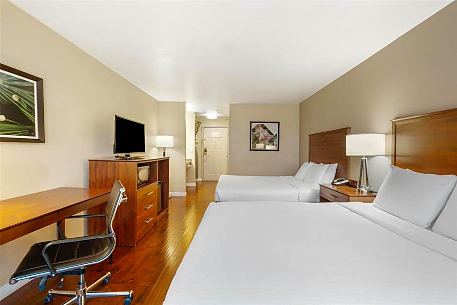 Best Western Plus John Jay Inn & Suites