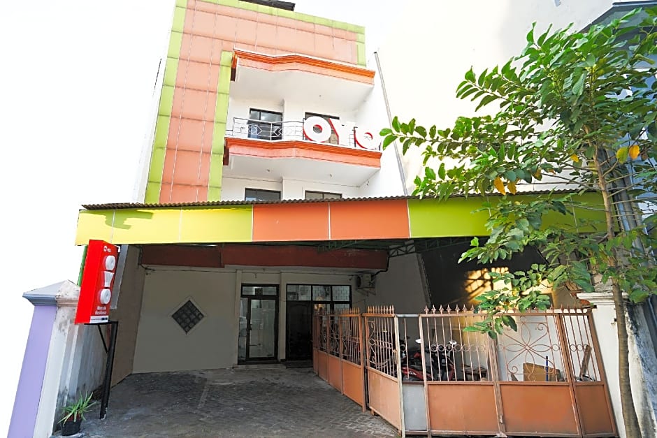 OYO 485 Marcello Residence