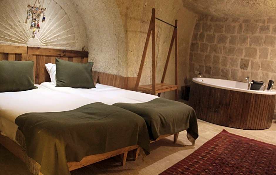 Vigneron Cave Hotel