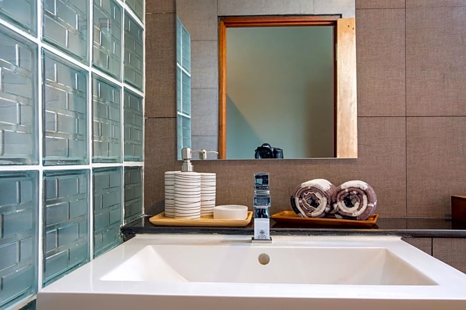 The BEACH CHA AM Suites