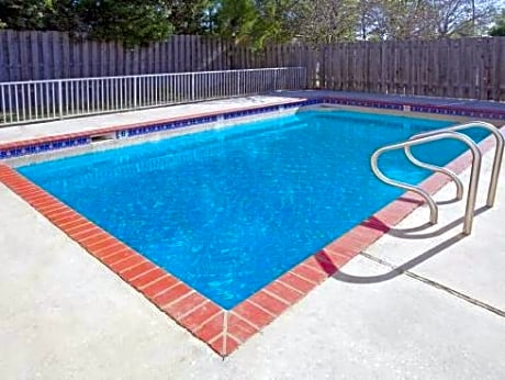 Americas Best Value Inn & Suites Slidell