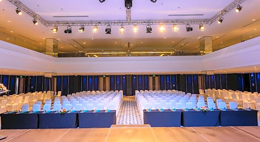 White Lotus Hue Hotel