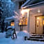 Sunny Side Hut