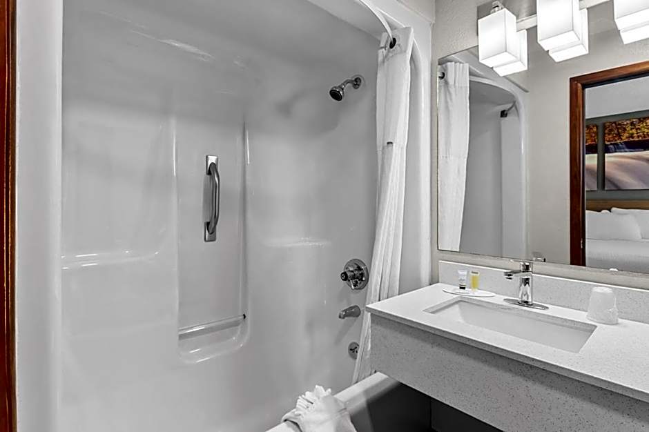Days Inn by Wyndham Alpena