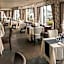 Cobo Bay Hotel