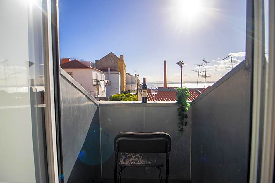 Loios Studios and Apartments