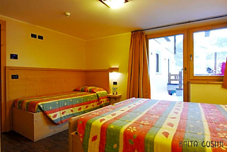 Standard One-Bedroom Apartment (3 adults)