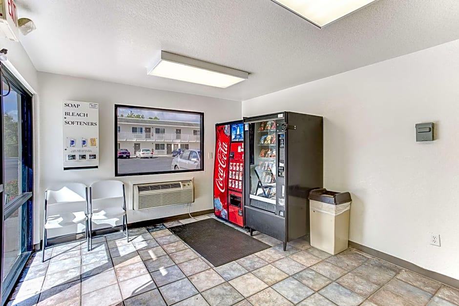 Studio 6-Kissimmee, FL - Orlando