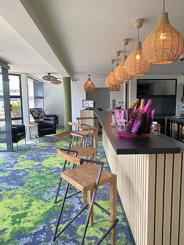 Hôtel Pont Rouge , Carcassonne