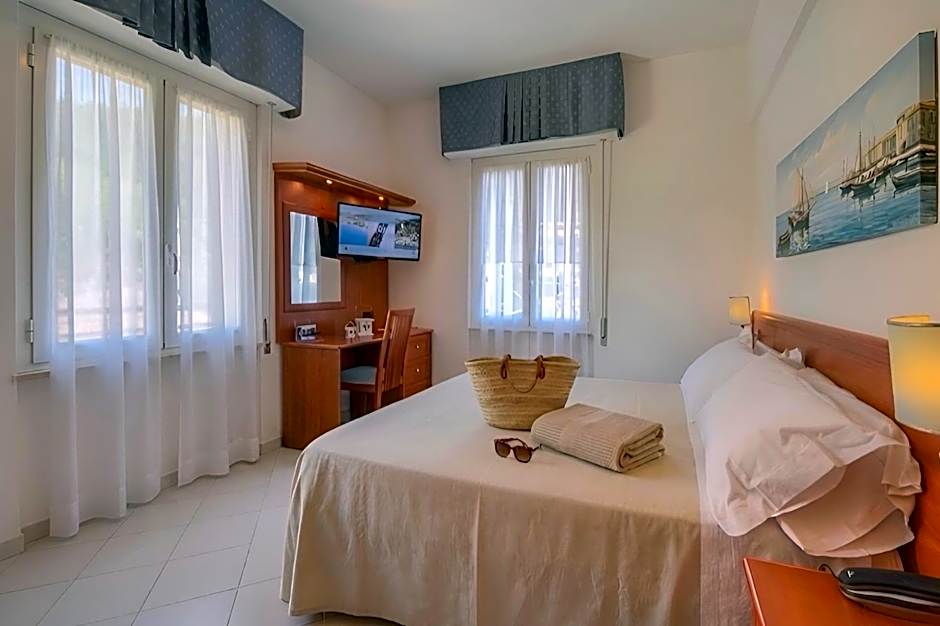 Hotel Noris