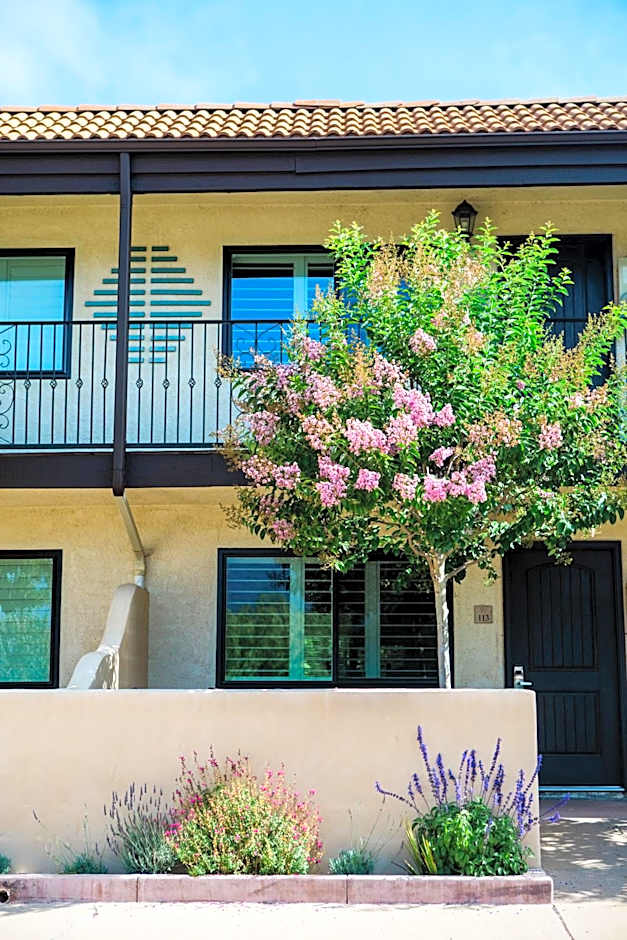 Casa Ojai Inn