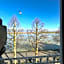 Logis Hôtel- Restaurant Le Relais Guillaume de Normandy-PARKING GRATUIT--VUE BAIE TERRASSE-CALME-BORNES ELECTRIQUE-LOCAL VELOS SÉCURISÉ
