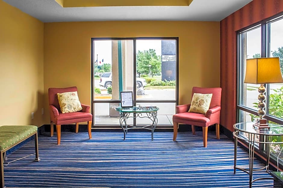 Econo Lodge Ankeny- Des Moines