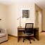 Country Inn & Suites by Radisson, Milwaukee West (Brookfield), WI