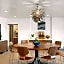 La Quinta Inn & Suites by Wyndham San Luis Obispo Downtown