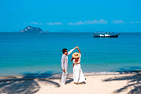 Royal Yao Yai Island Beach Resort - SHA Extra Plus