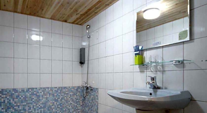 DongNing Atlas Hotel