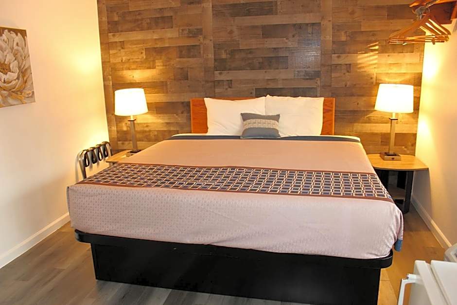 Cedarwood Inn of Ashland